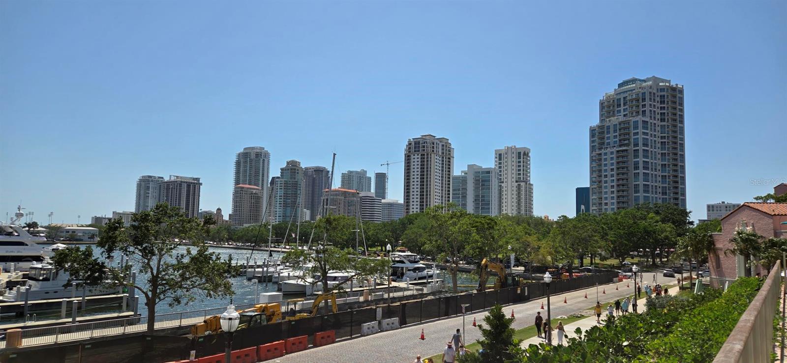 Downtown St Petersburg is a 23 min drive away or take the Sun Runner.