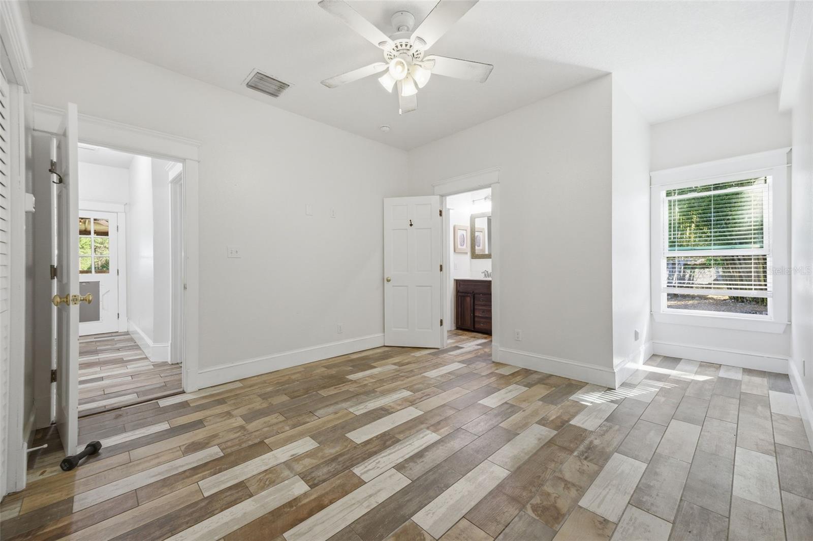 Bedroom 5-Open airy