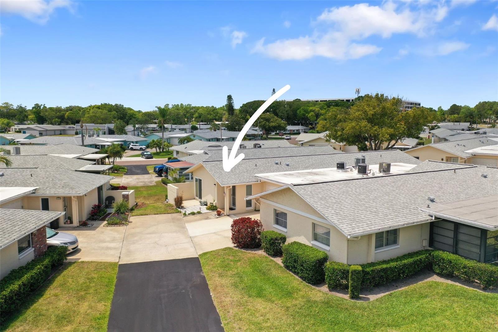 Andover's pool by car at one o'clock