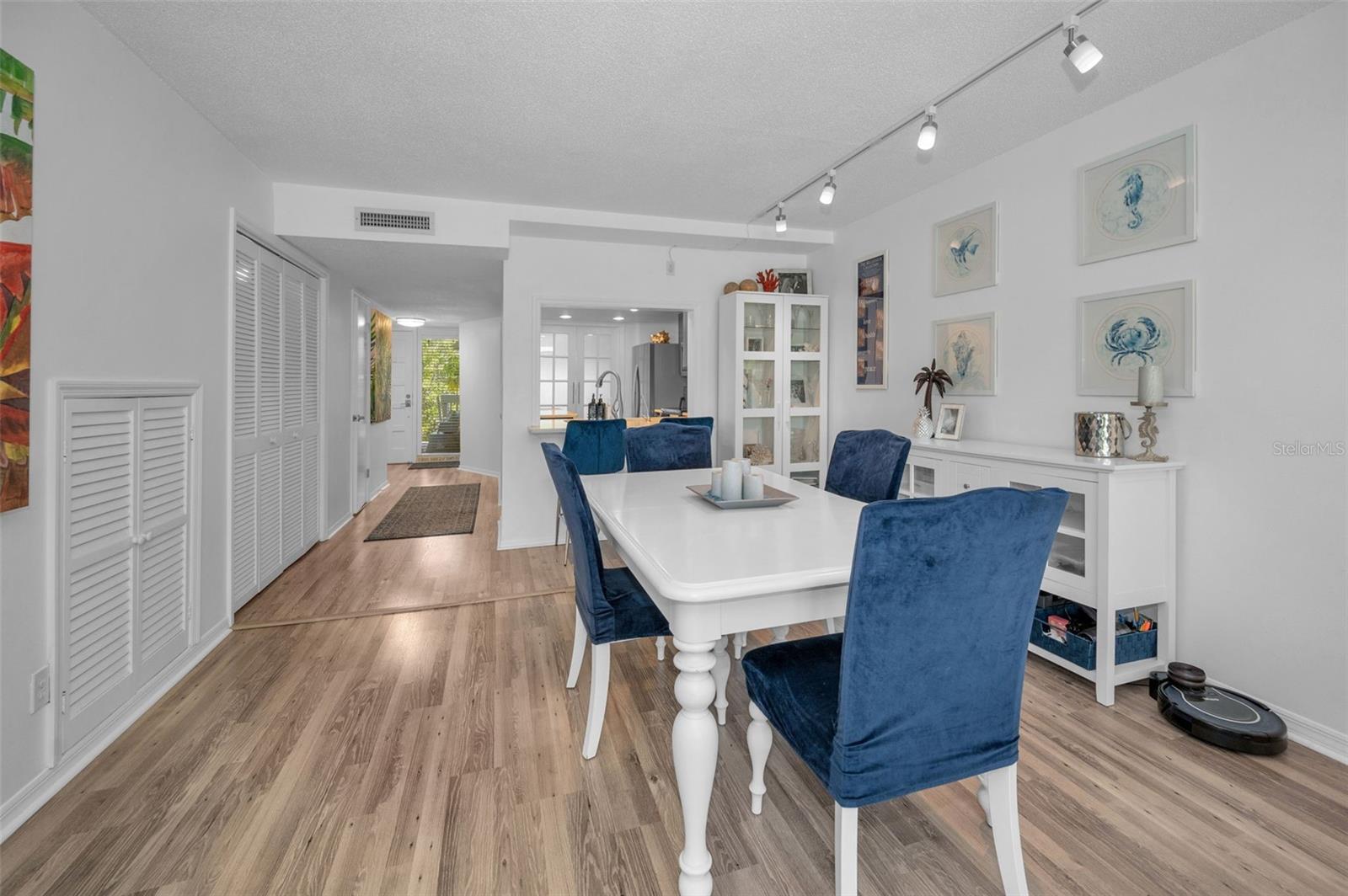 Dining Area off the Living area and Kitchen