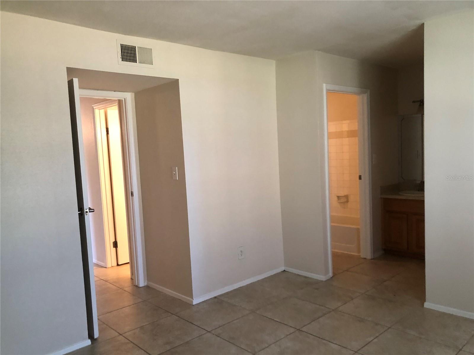 Primary Bedroom W/ Bath Access