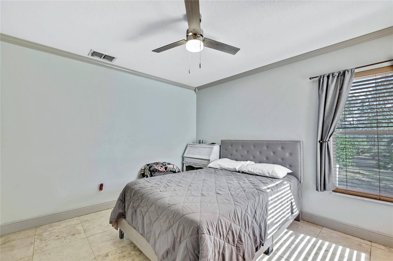 angle view bedroom 3