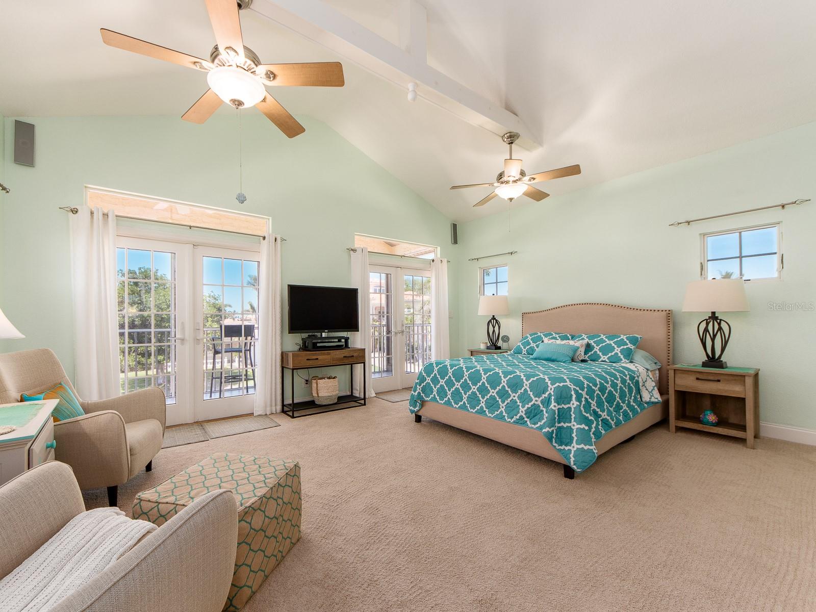 Second floor retreat