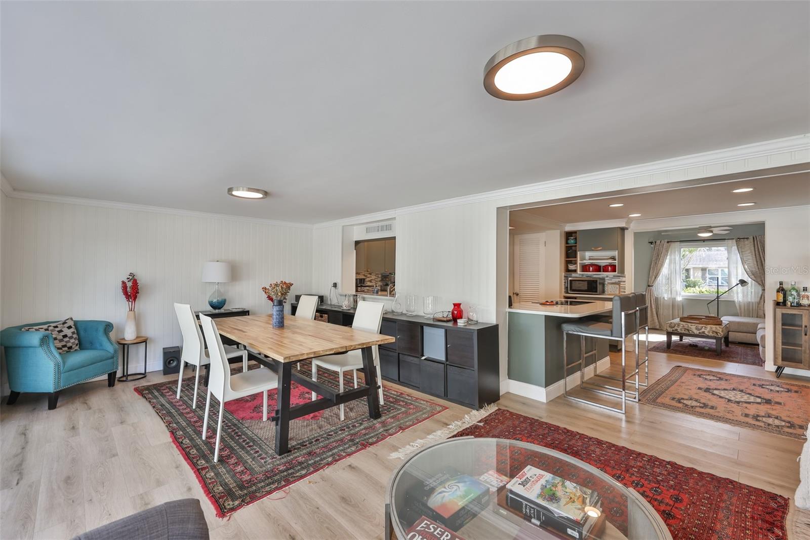 Spacious Sitting and Dining Room