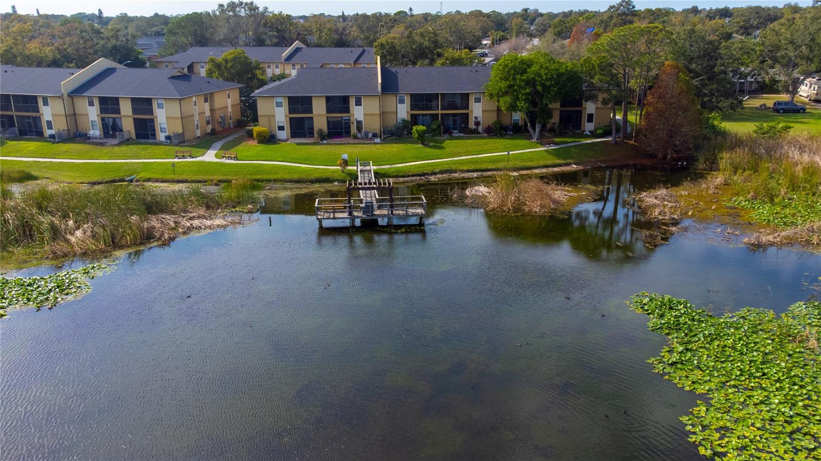 Welcome to Bella Vista on scenic Lake Seminole