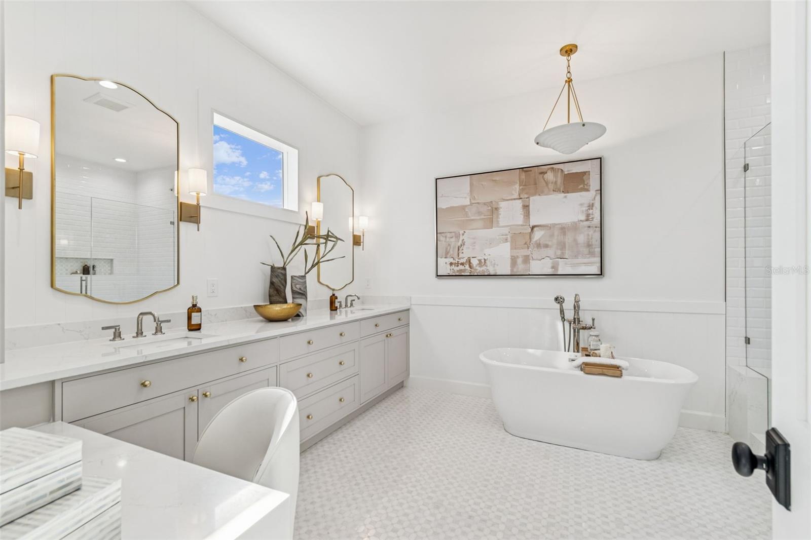 Primary bath with make up station