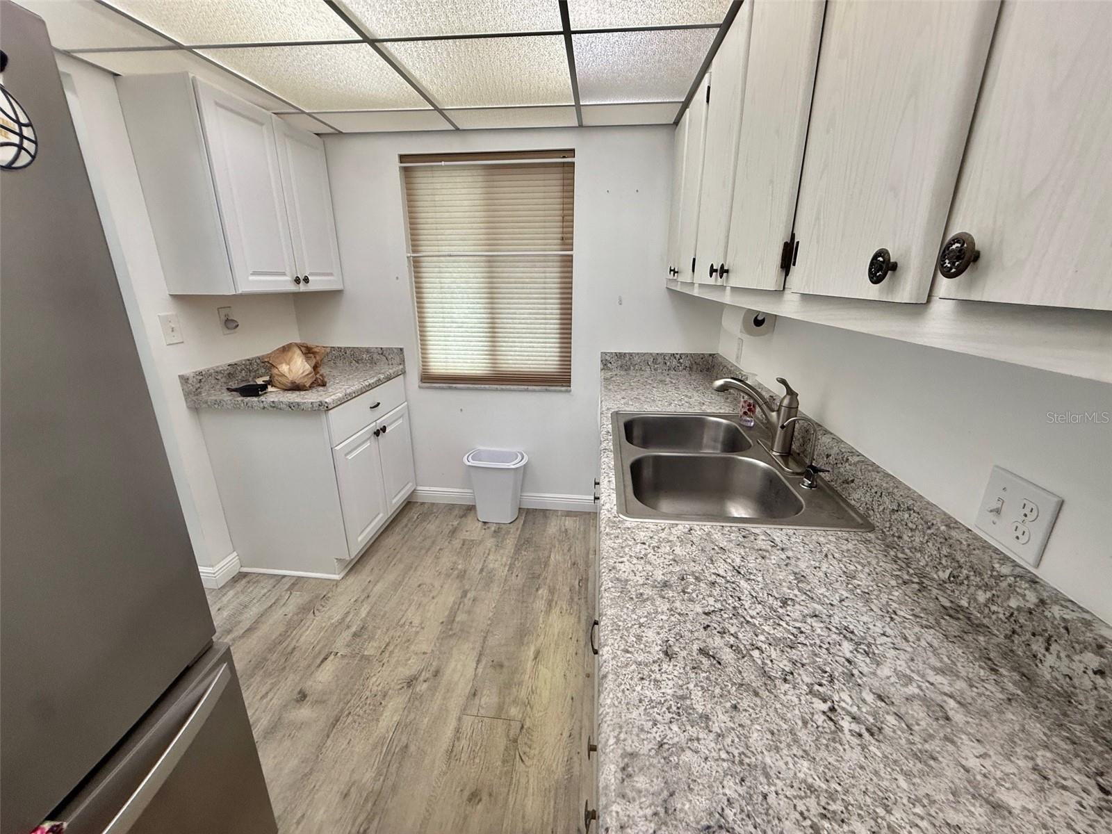 Plenty of counterspace