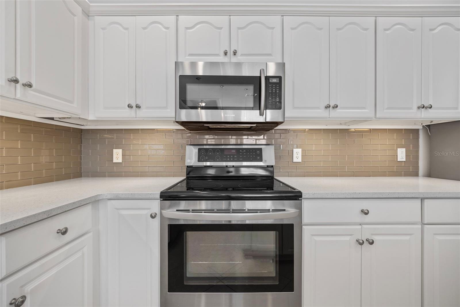 under cabinet lighting