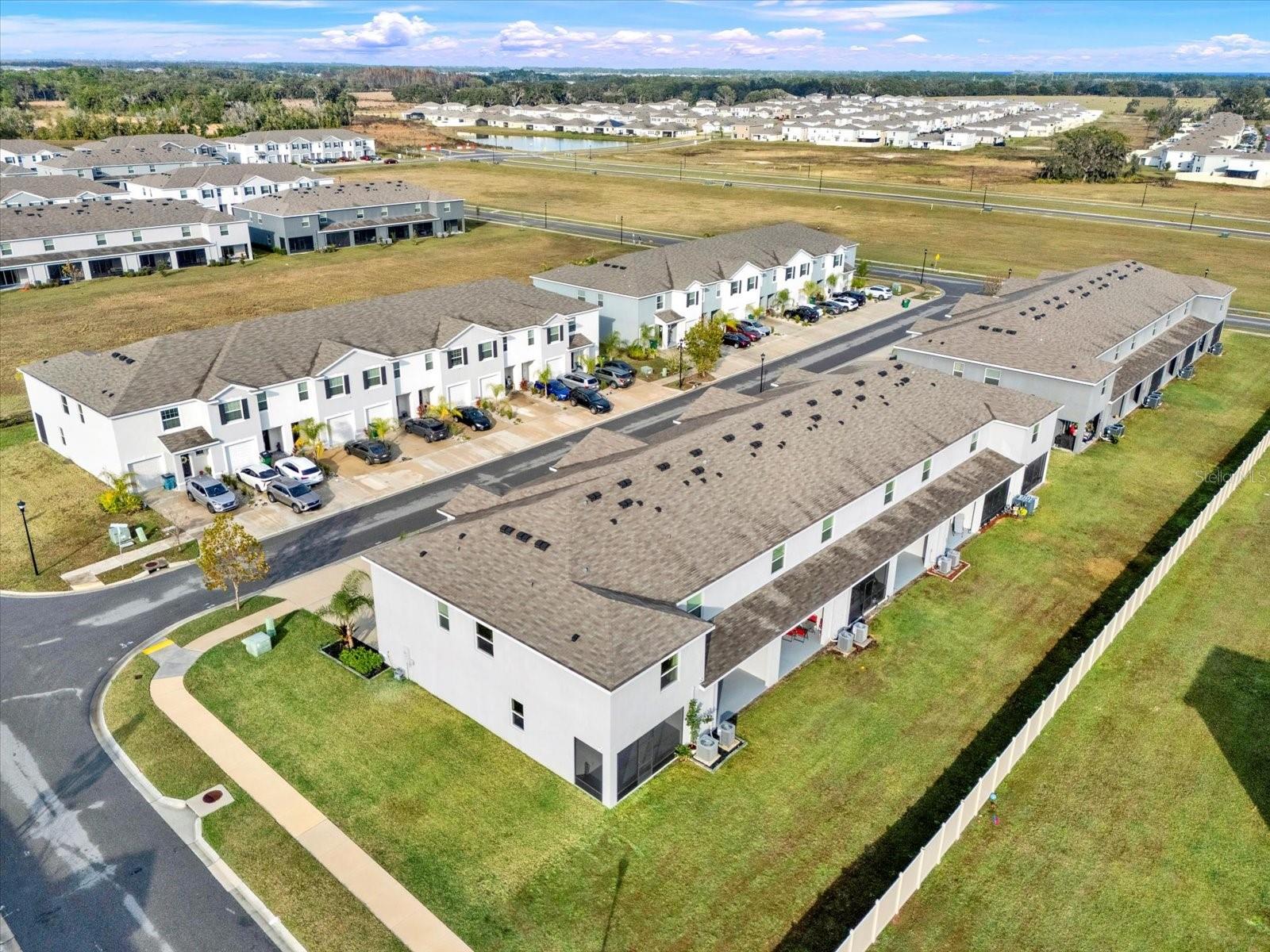 AERIAL VIEW OF END UNIT