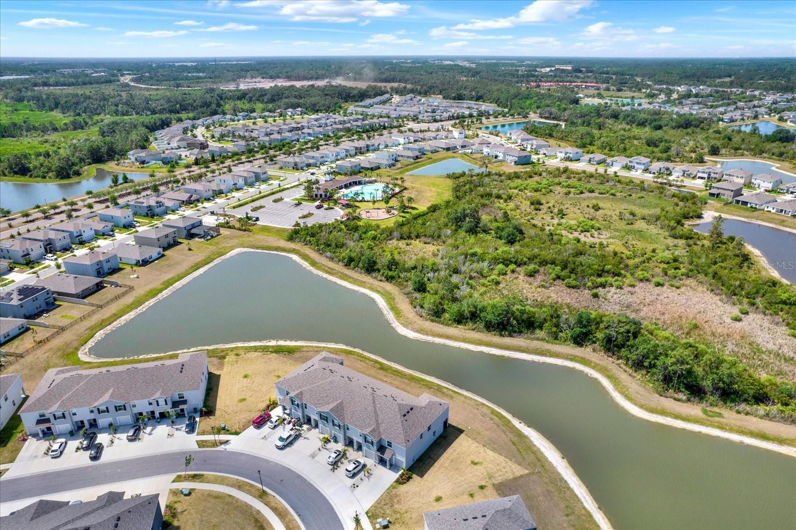 CLOSE TO COMMUNITY CENTER