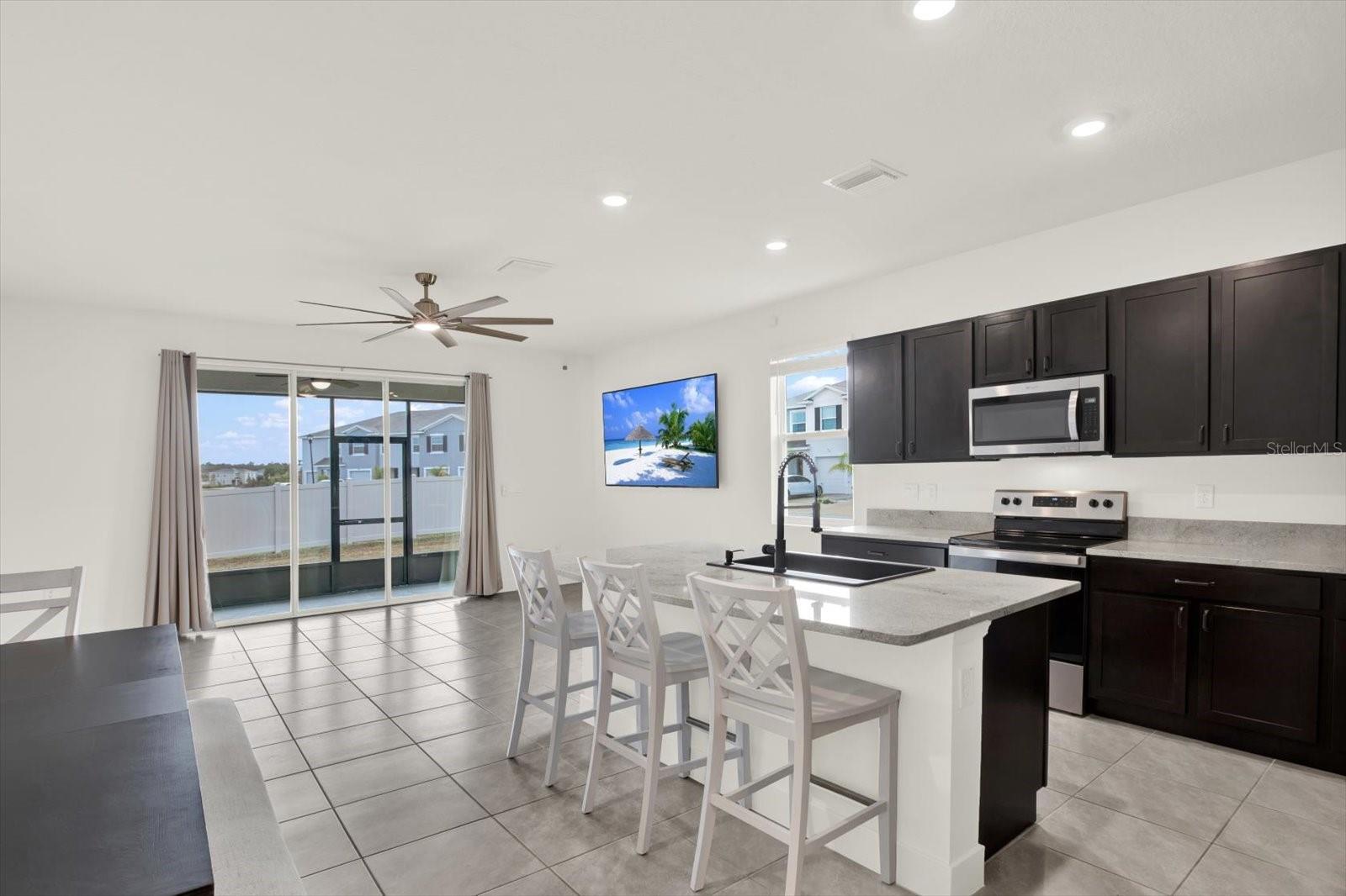 FRESHLY PAINTED OPEN FLOORPLAN