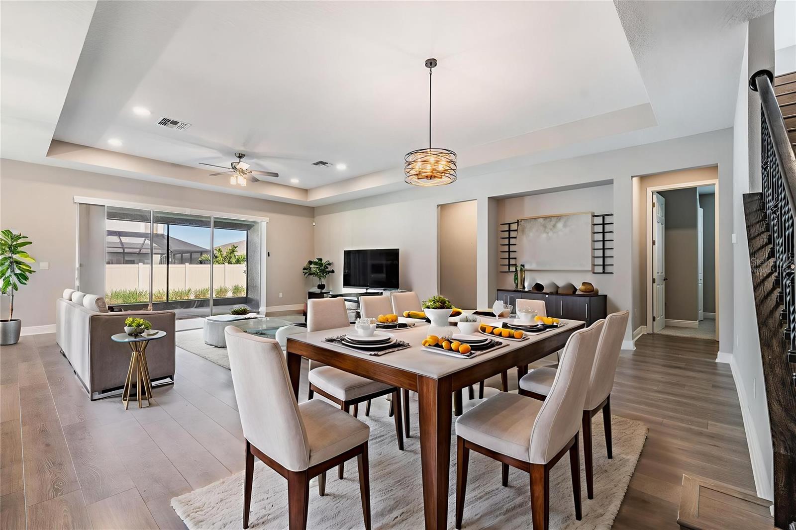 This photo has been Virtually Staged.