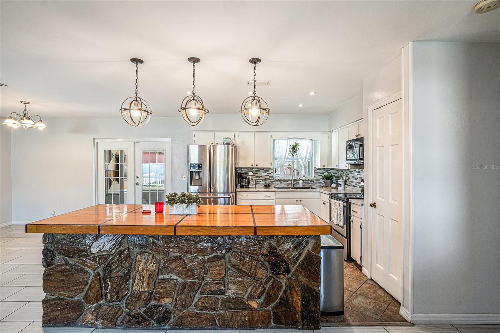 Kitchen - 3515 S Kings Avenue, Brandon FL 33511