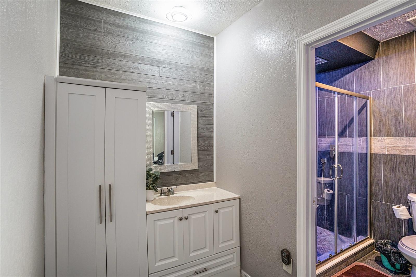 Primary Bath - 3515 S Kings Avenue, Brandon FL 33511