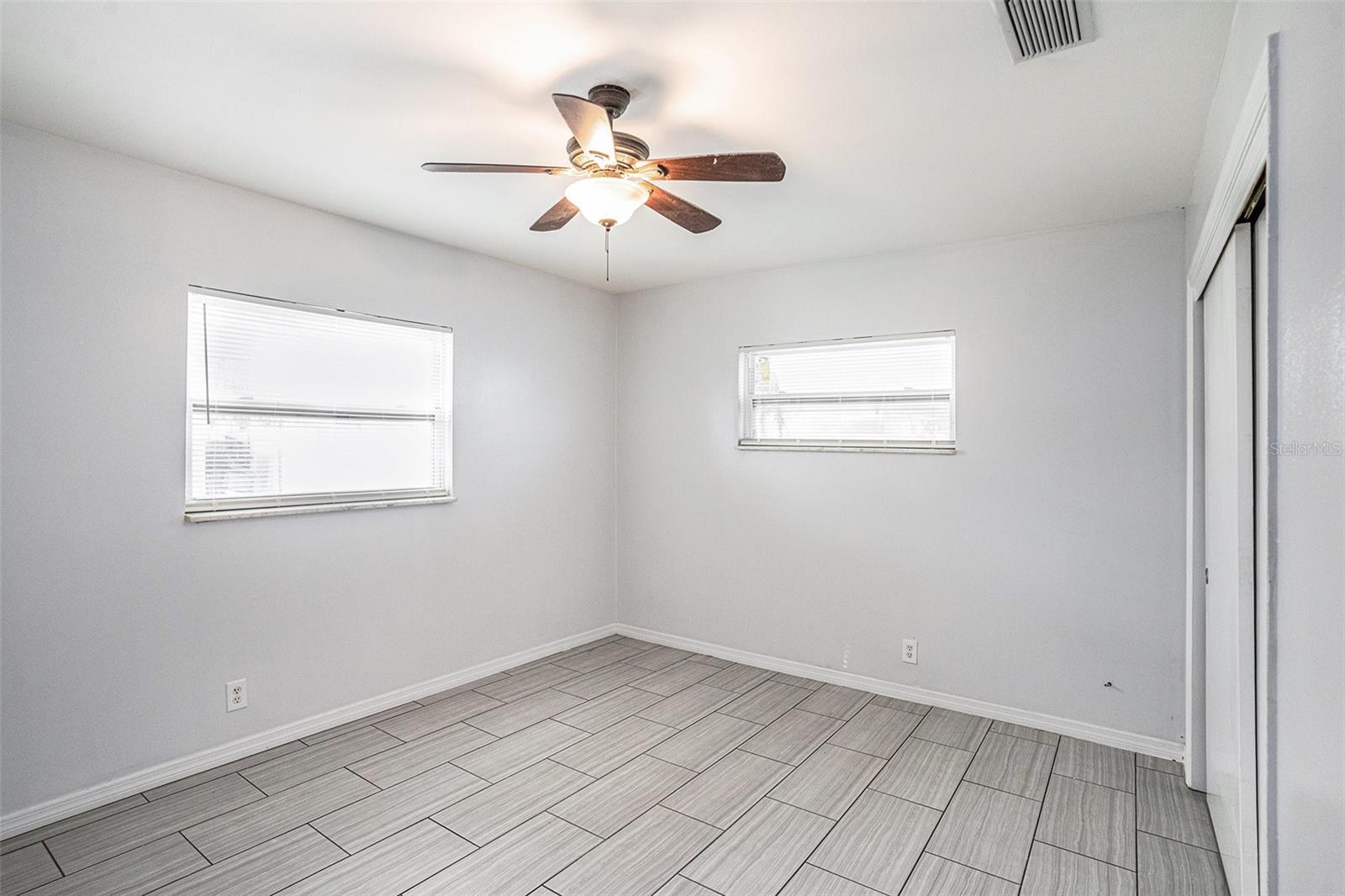 Junior Suite - 3515 S Kings Avenue, Brandon FL 33511