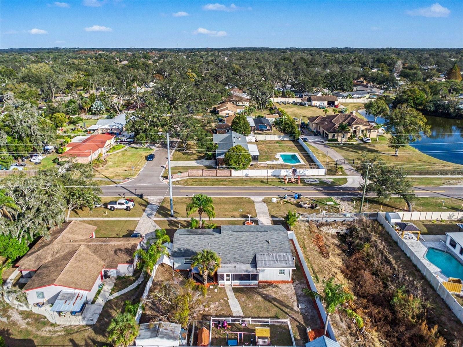 3515 S Kings Avenue, Brandon FL 33511