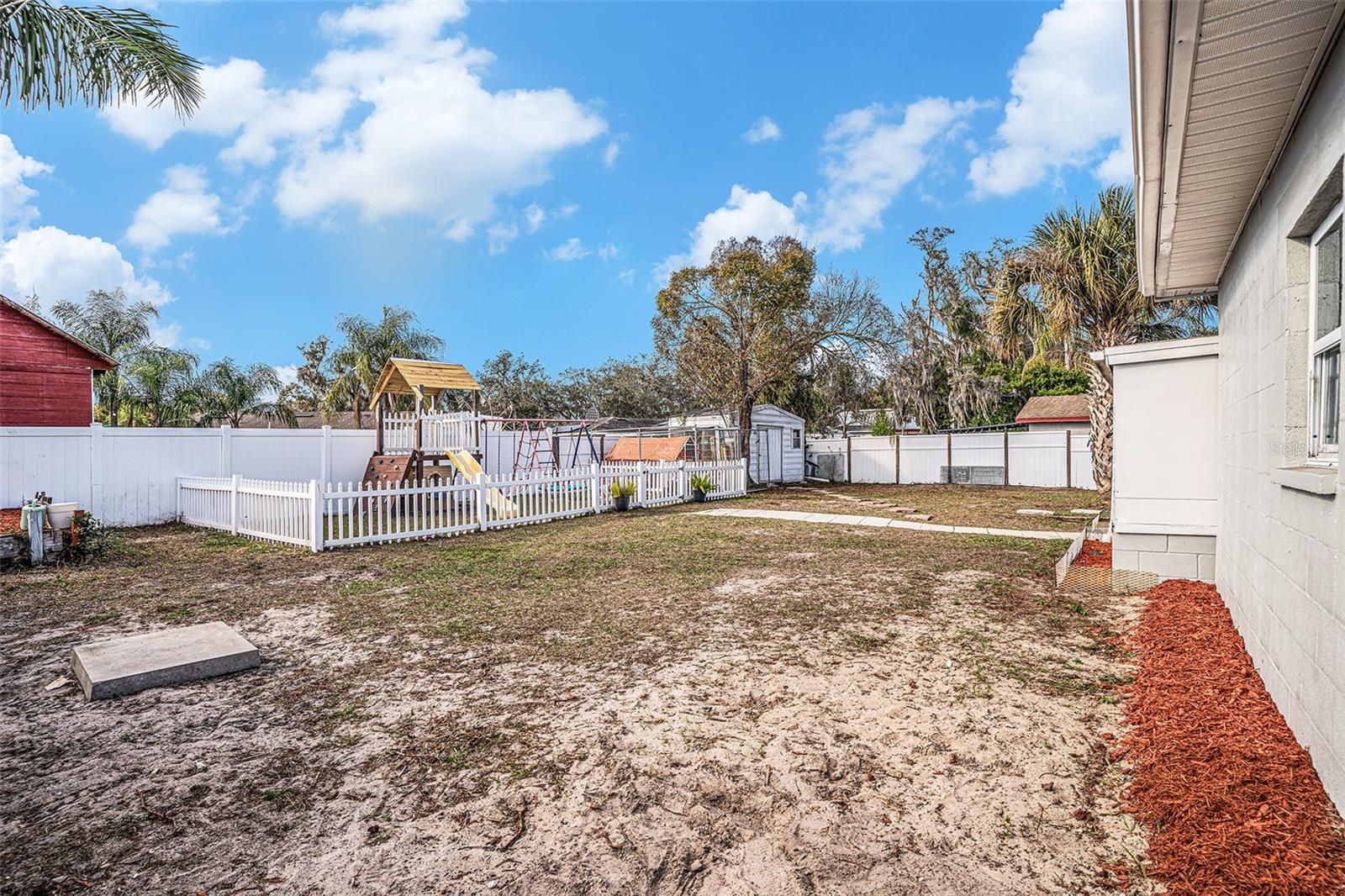 Backyard -v3515 S Kings Avenue, Brandon FL 33511