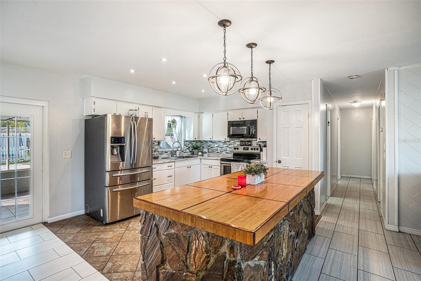 Kitchen - 3515 S Kings Avenue, Brandon FL 33511