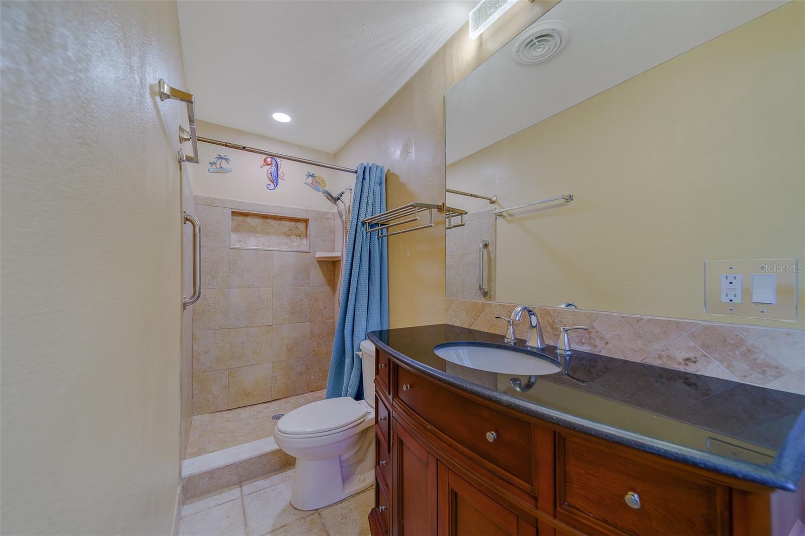 Master Bathrooom