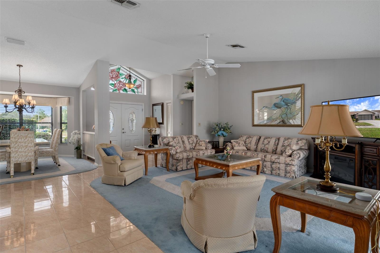 Convenient tile flooring throughout all high traffic areas.