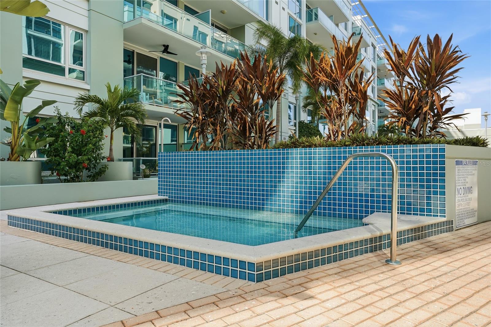 Hot Tub - Amenity Deck - 3rd Floor