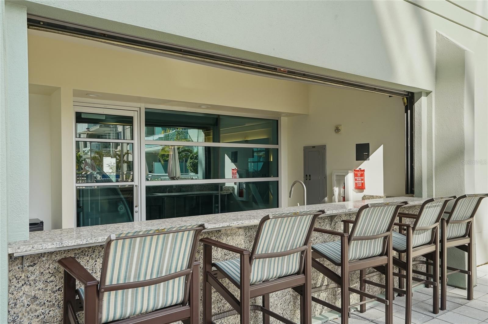 Outdoor Kitchen & Bar - Amenity Deck - 3rd Floor