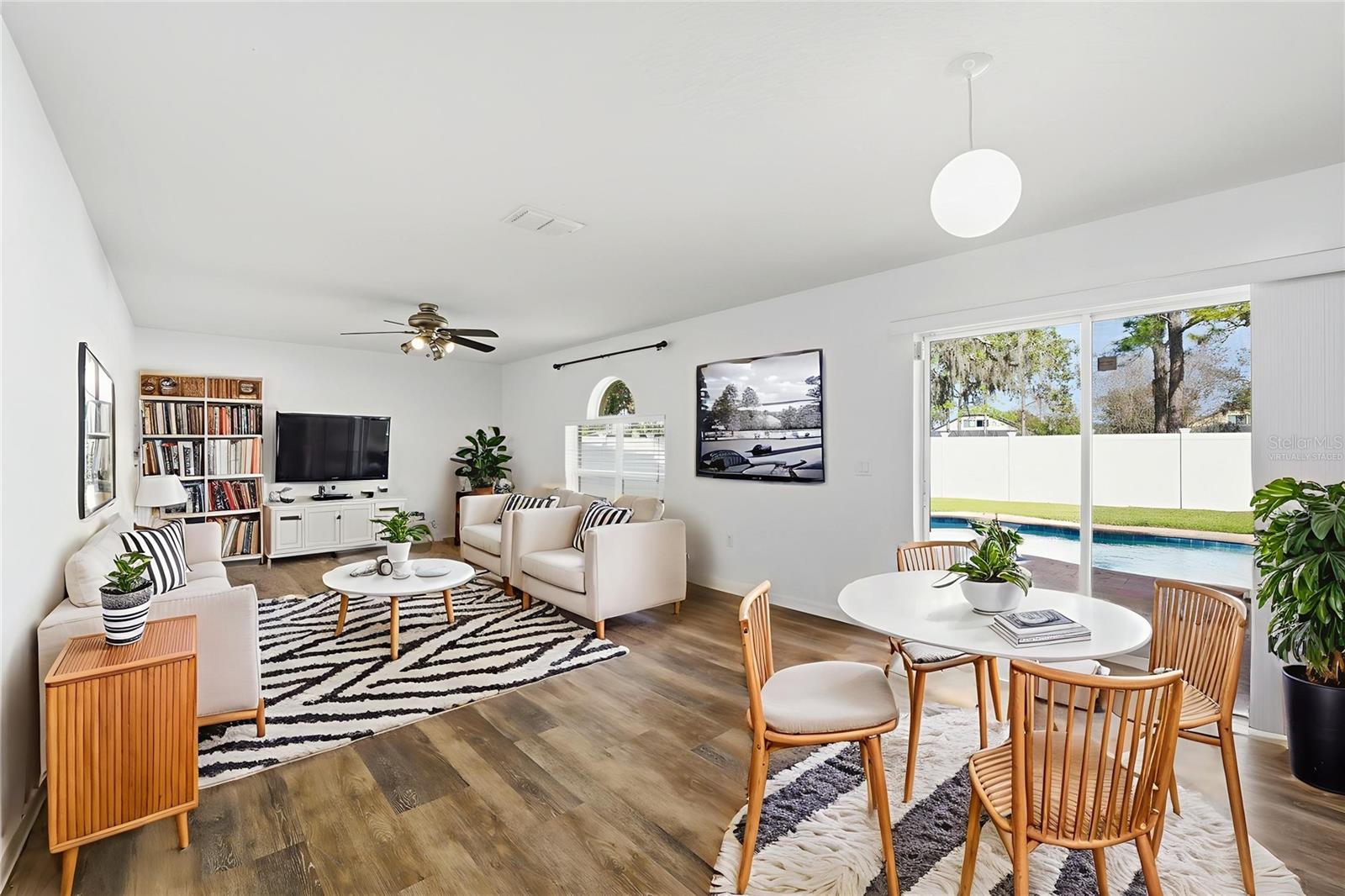 Family Room(Virtually Staged)