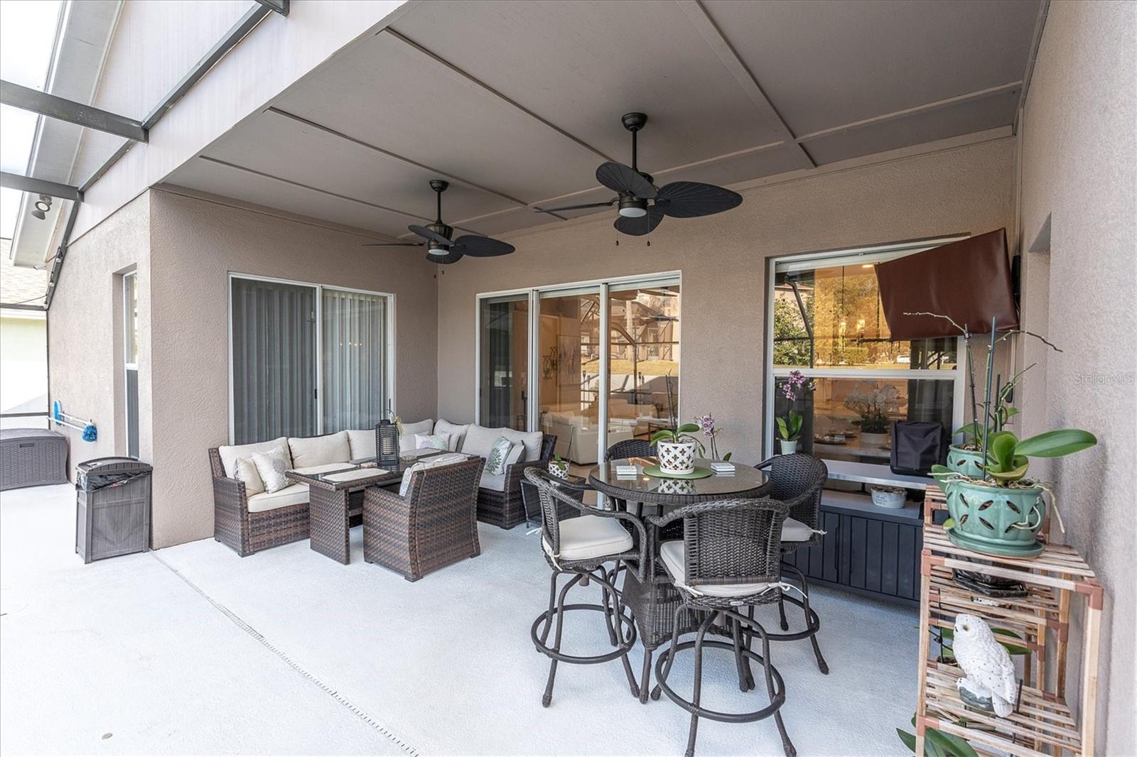 Covered, Enclosed Lanai