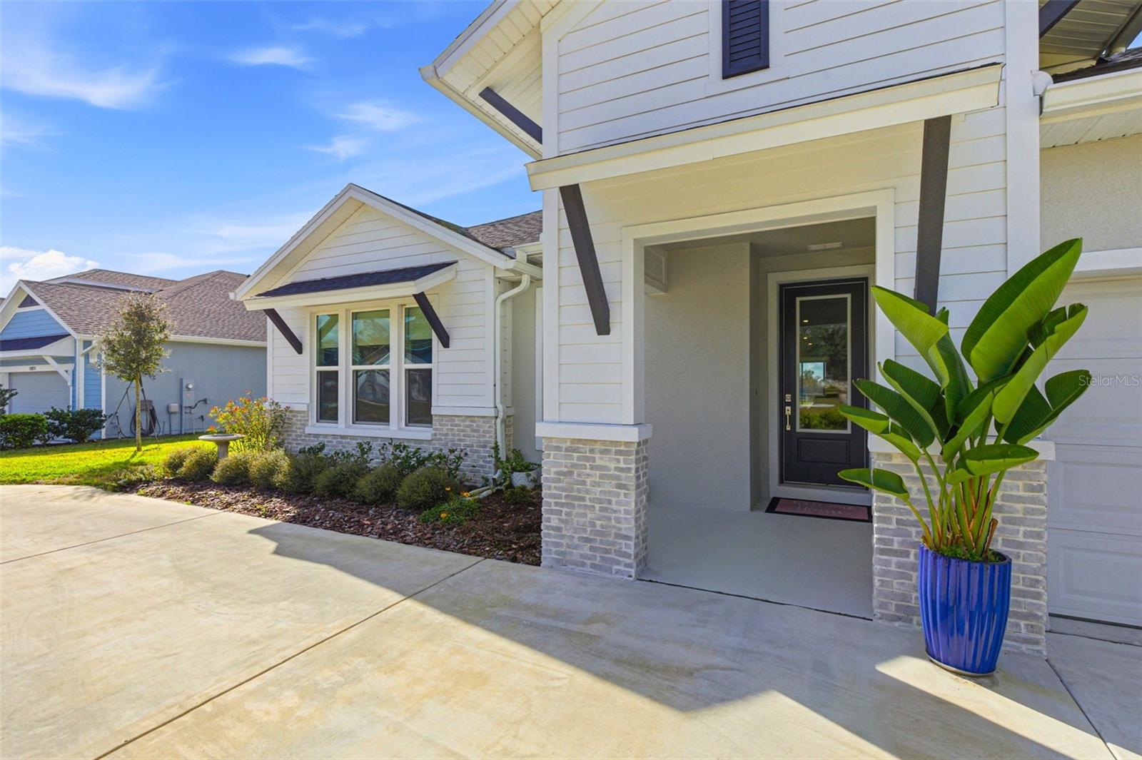 Front Exterior Entryway