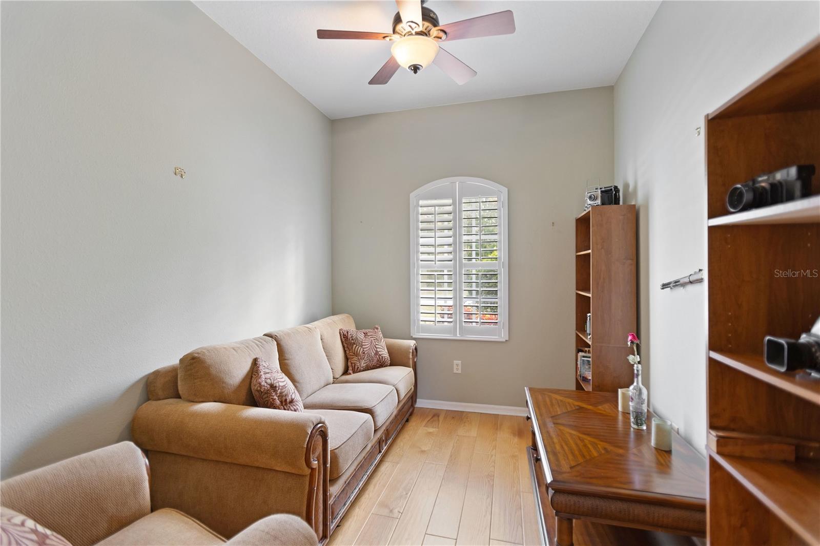 office/den/bonus room