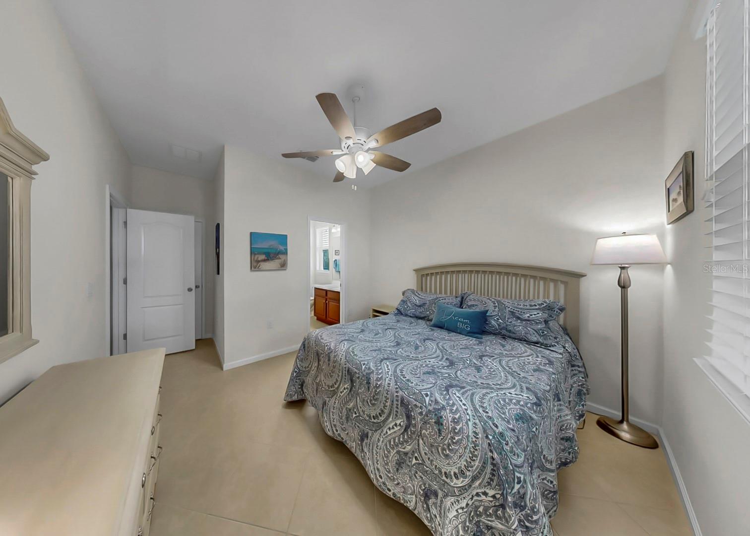 Guest Suite with Private Bathroom