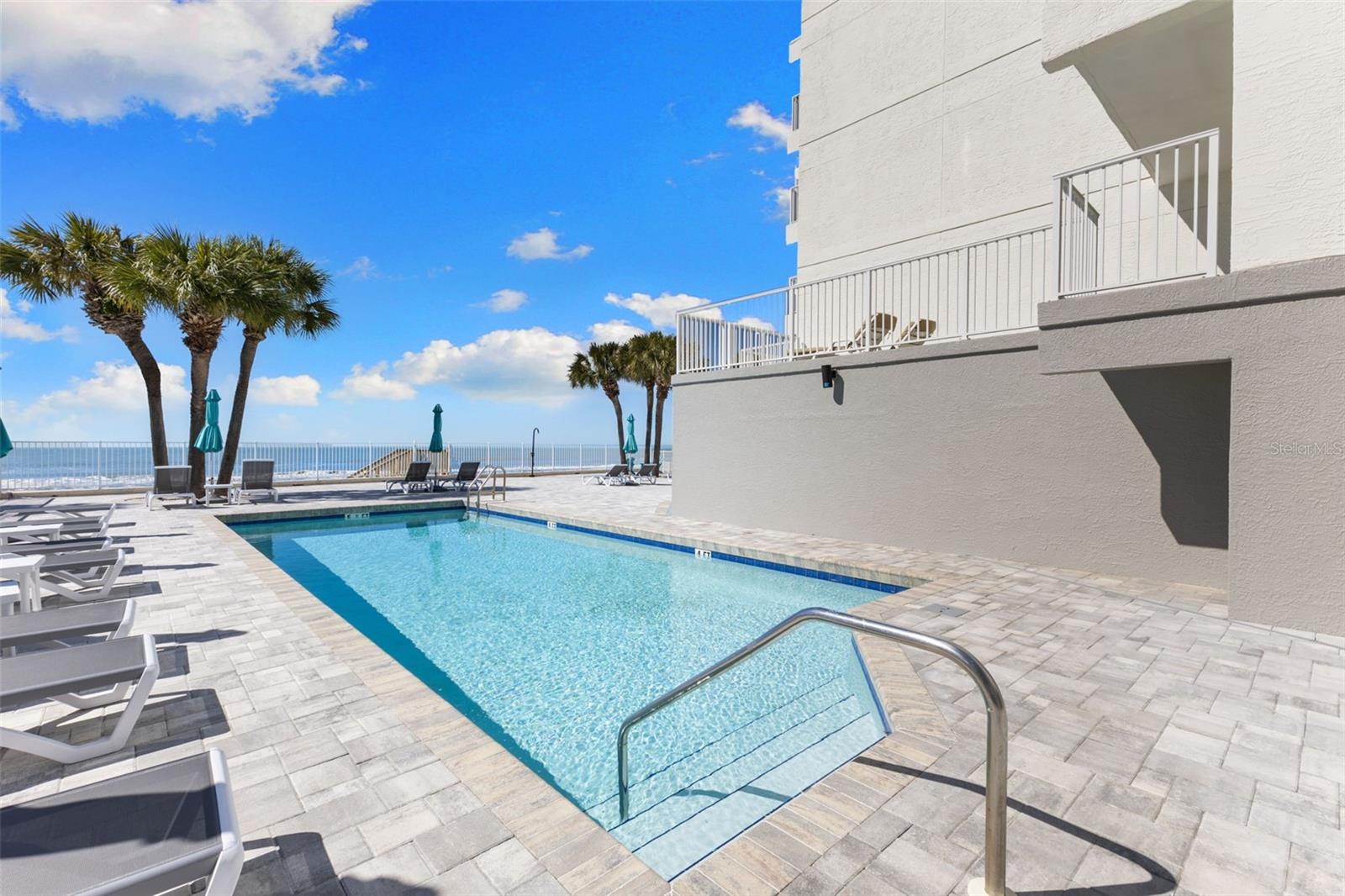 LARGE PAVER PATIO WITH GULF VIEWS AND BEACH SIDE