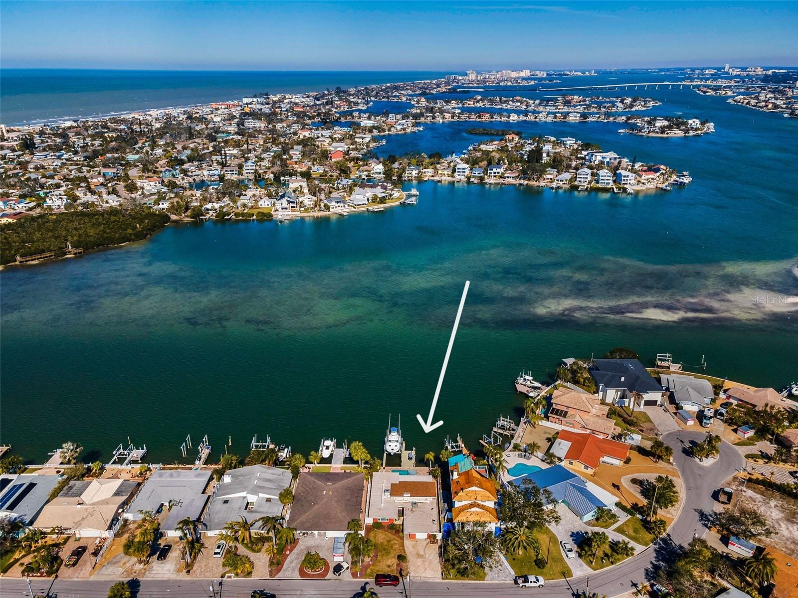 366 La Hacienda Dr. in Indian Rocks Beach - located ideally on a Peninsula Waterfront Finger!