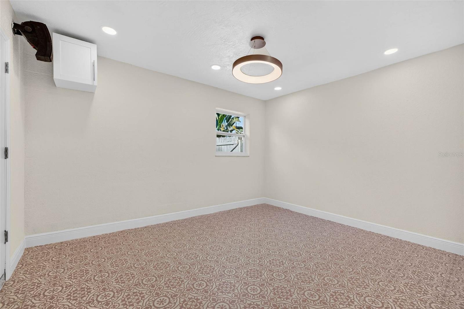 Garage Conversion. Bonus Space.