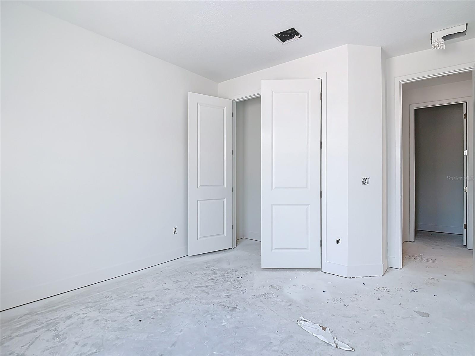 CLOSET FOR BEDROOM