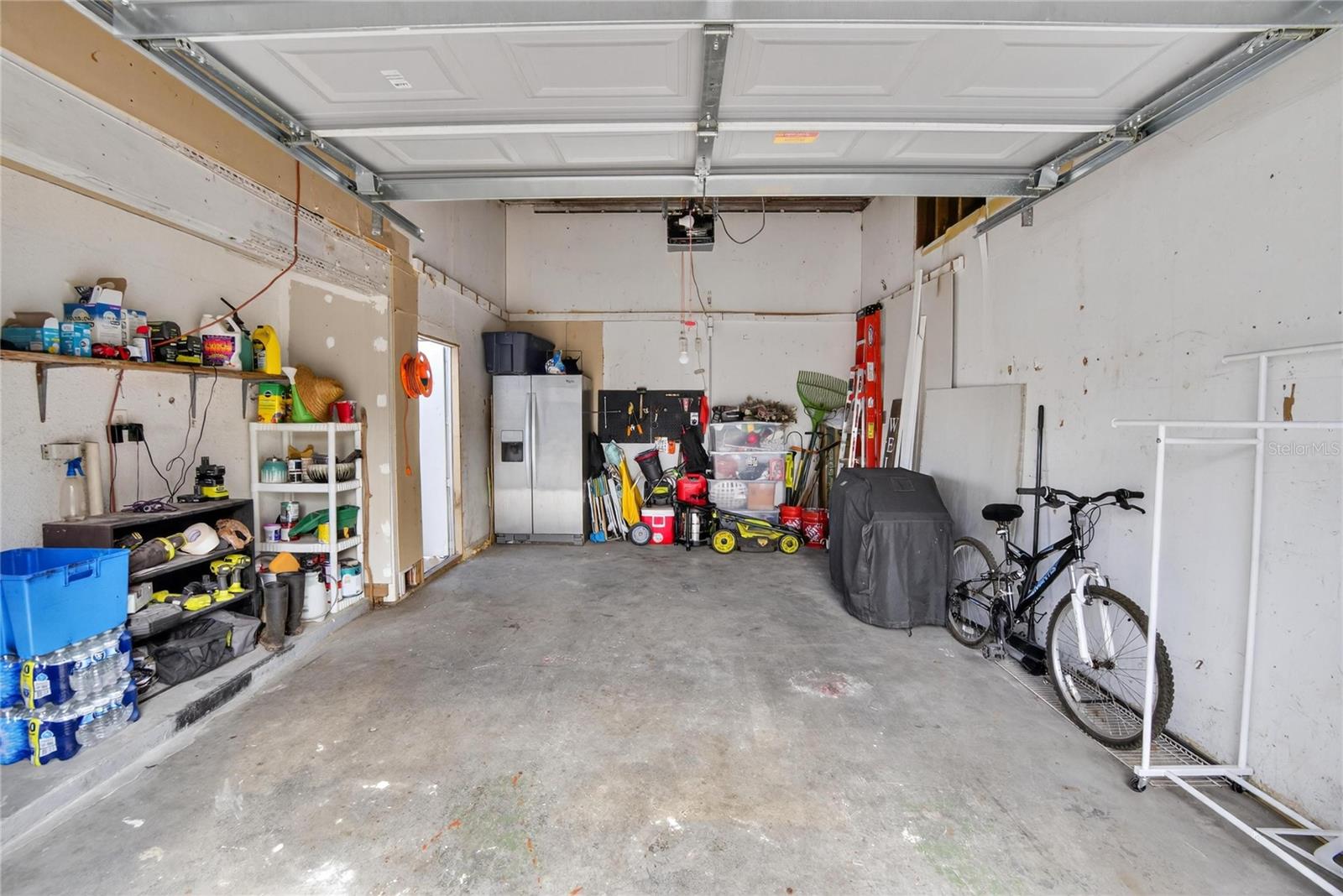GARAGE INTERIOR
