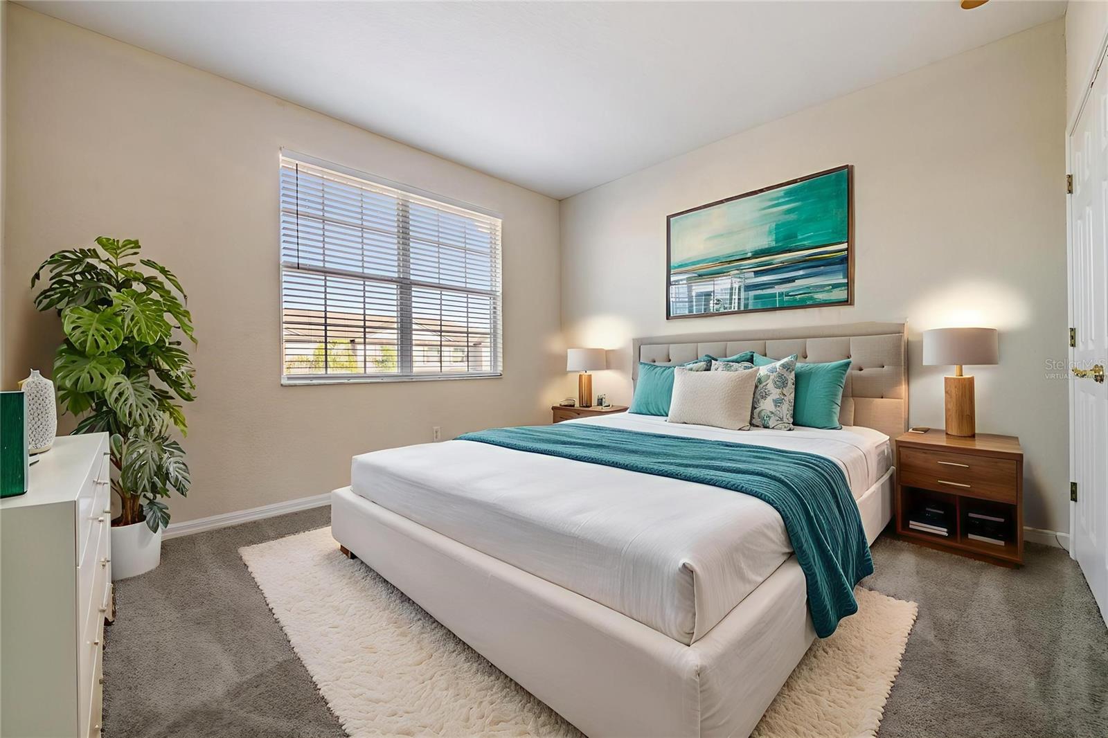 This photo has been Virtually Staged.