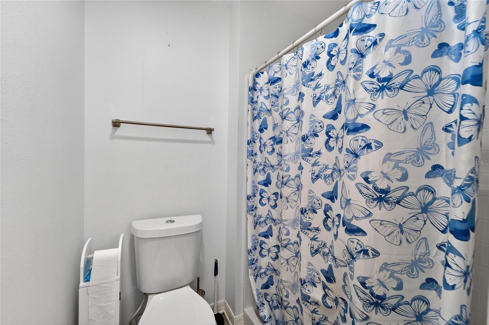 Primary Shower/Toilet