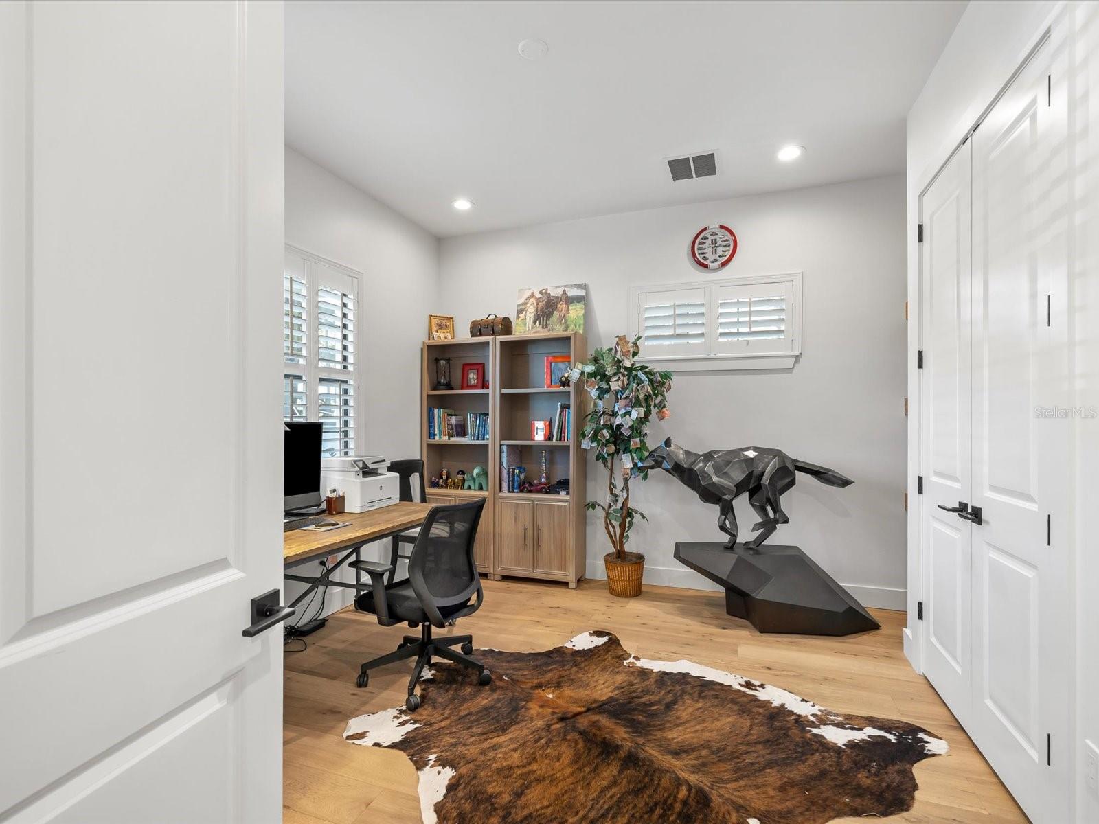 Office/bedroom 1, first floor