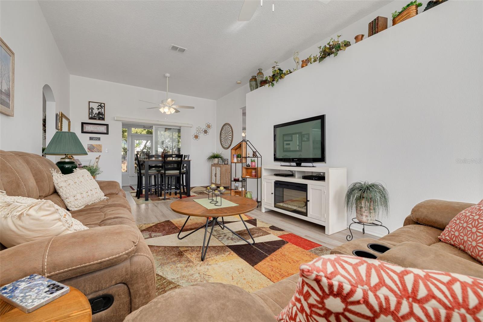 Living / Dining areas