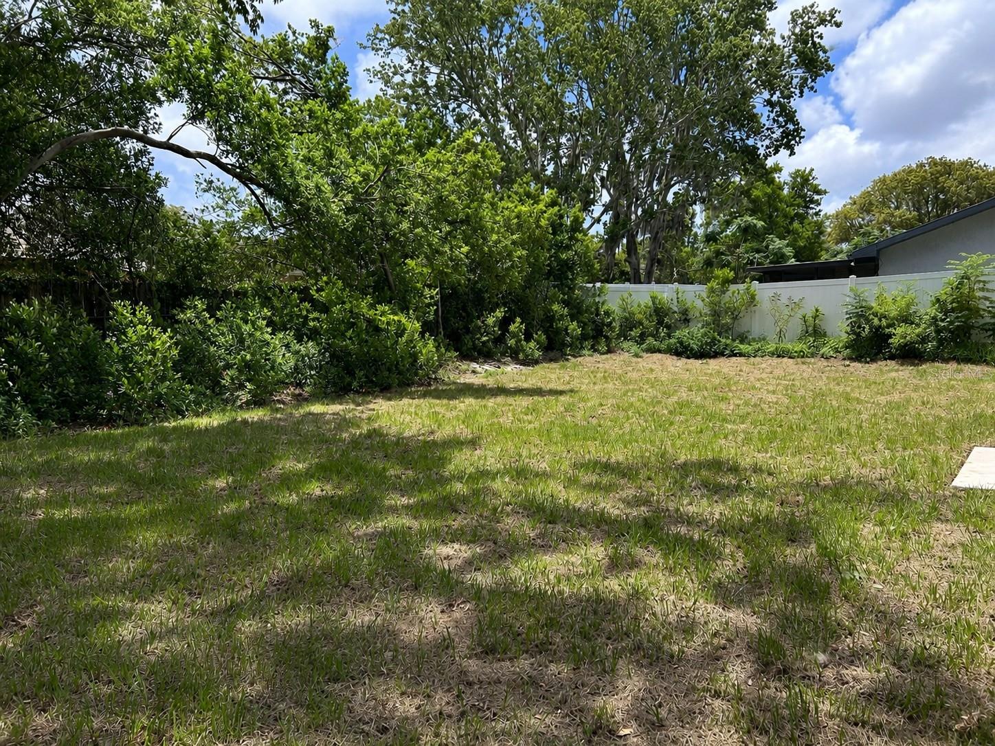 TB8462737