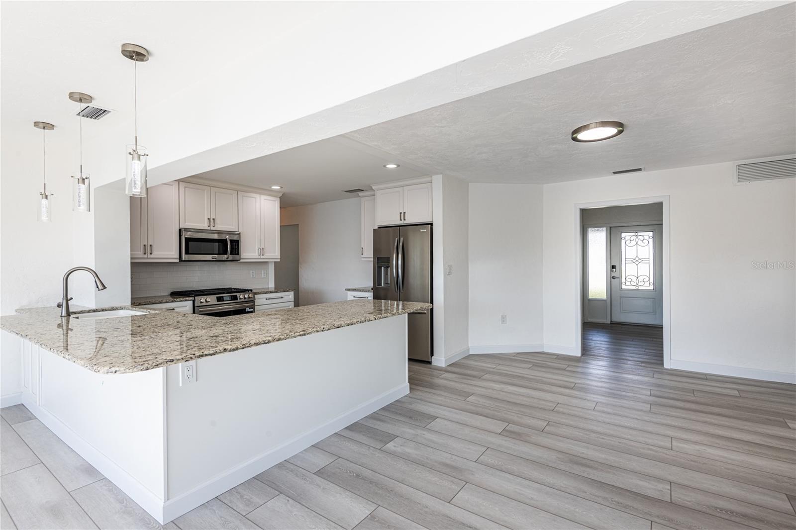 Granite counters, new appliances and cabinets