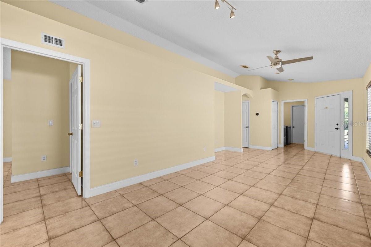 Living Room before entering primary bedroom