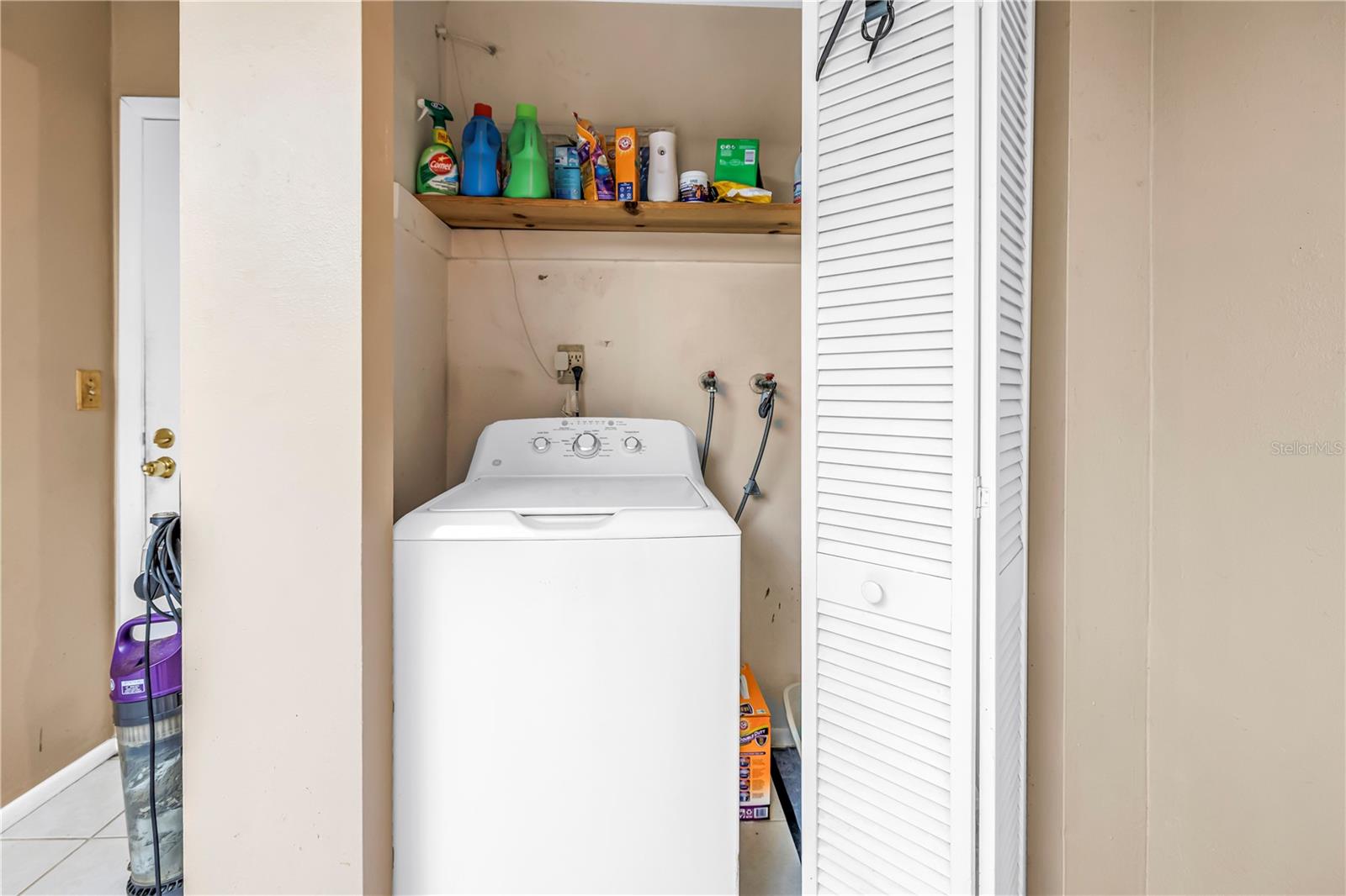 Indoor laundry closet