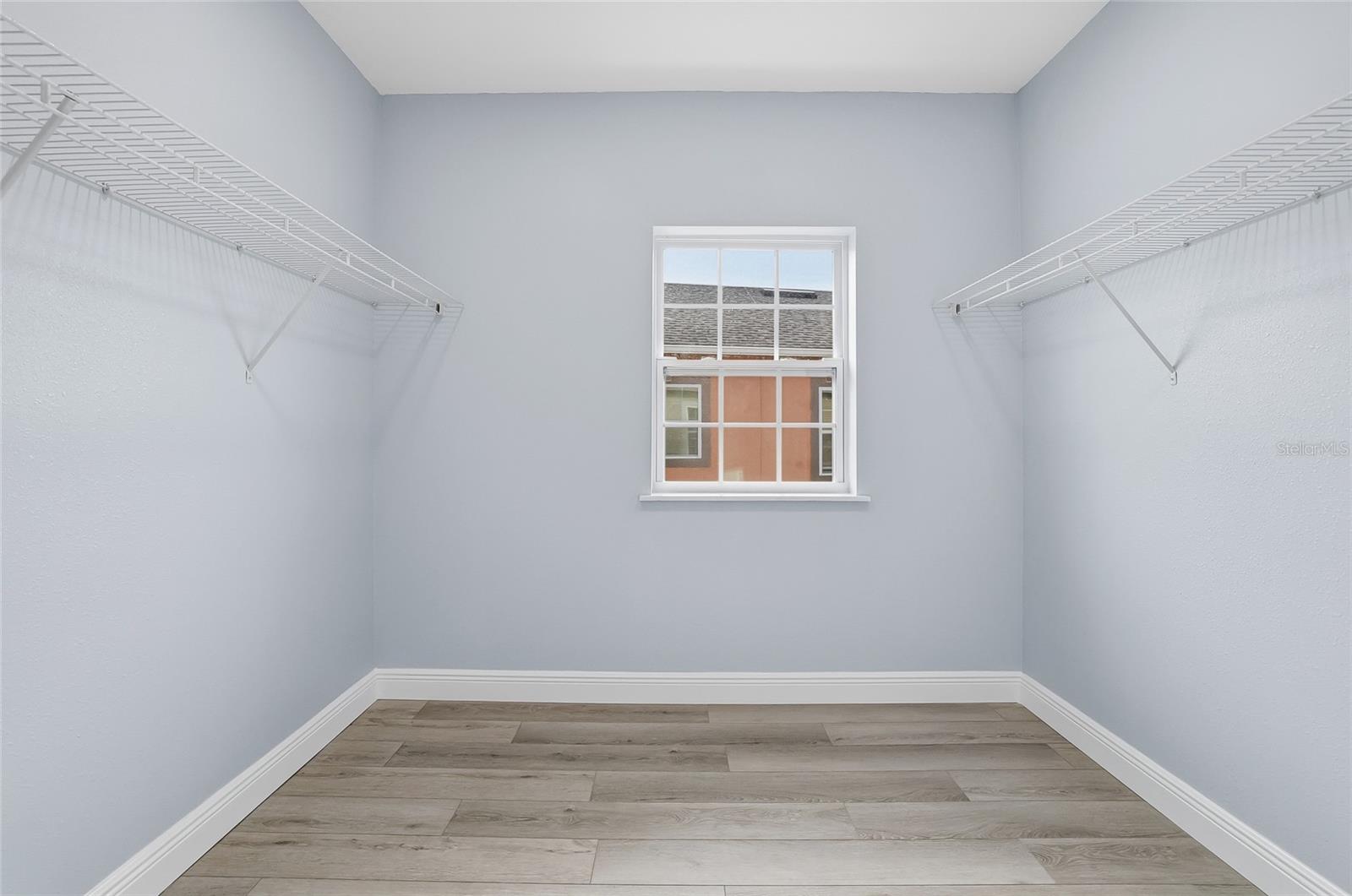 Walk in closet Master