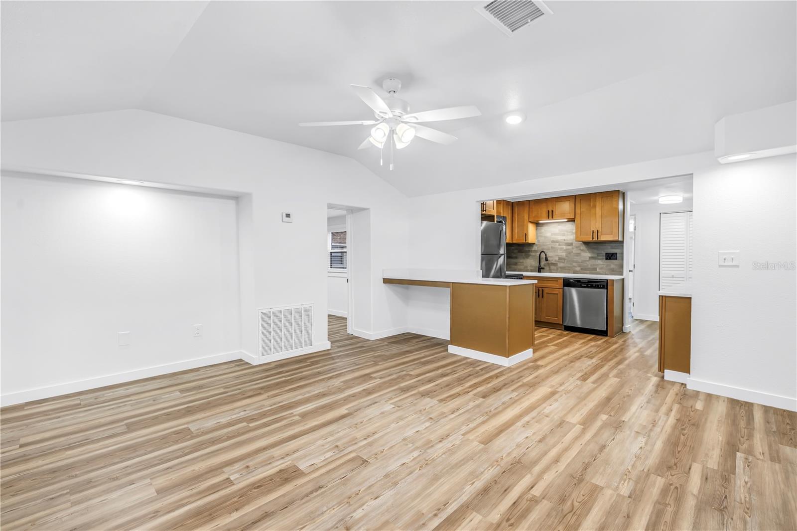 Spacious Living room