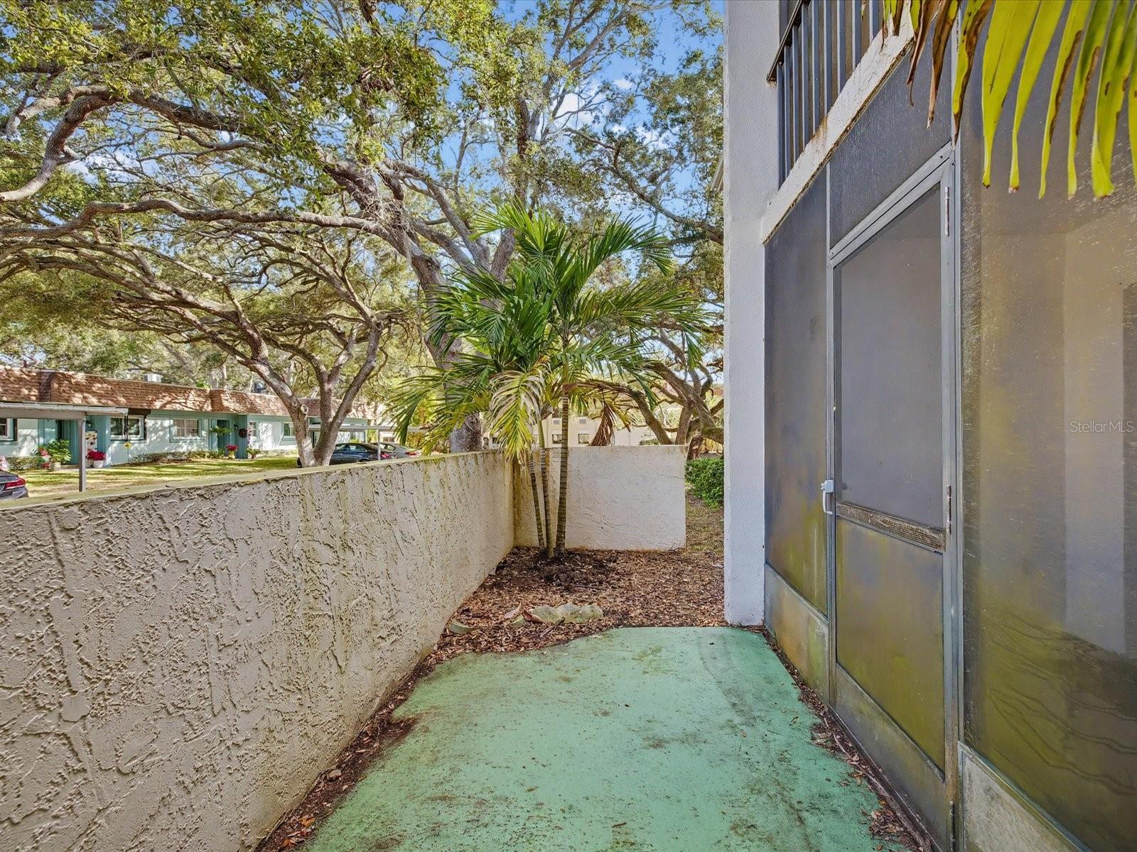 OUTDOOR PATIO GARDEN AREA