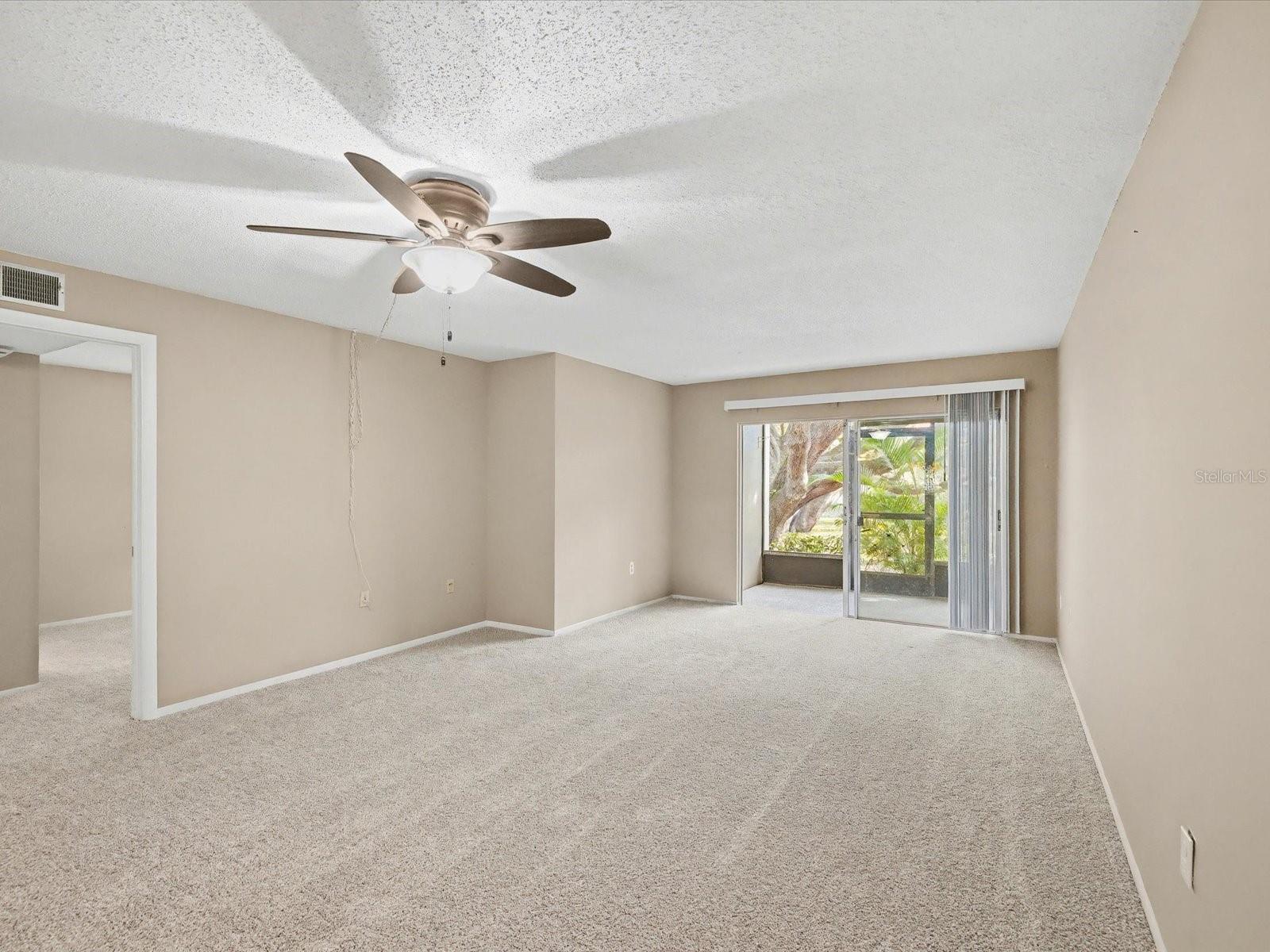 CORNER VIEW OF GREAT ROOM