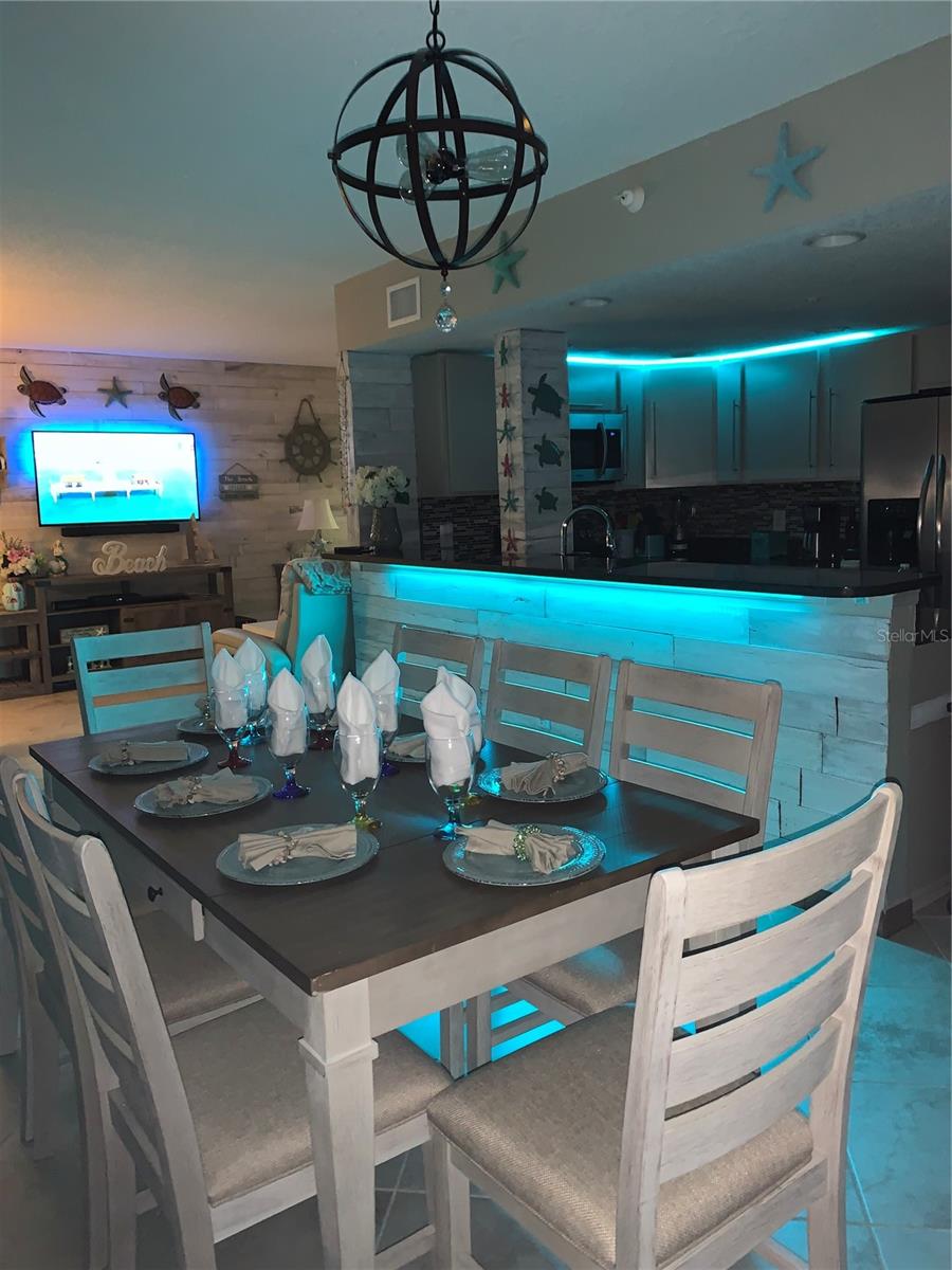 dining area with accent lighting