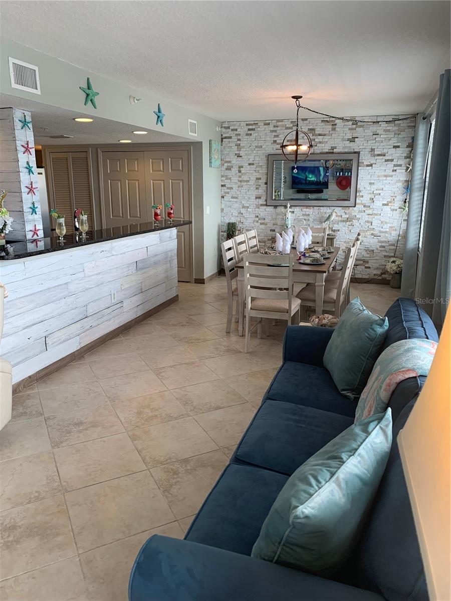 living / dining area